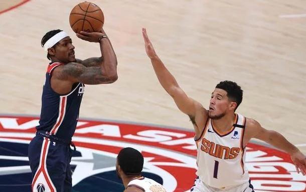 九游中国官网逆转之夜！太阳最后时刻连续得分取胜，品牌起来标准.