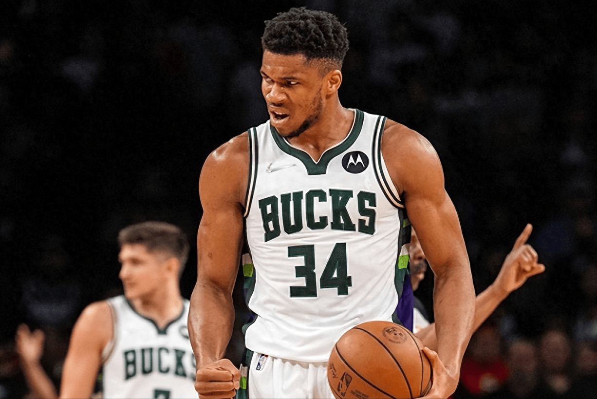 九游平台游戏下载中心雄鹿队惨败后更衣室爆发冲突，主帅回应，技术手机部门.