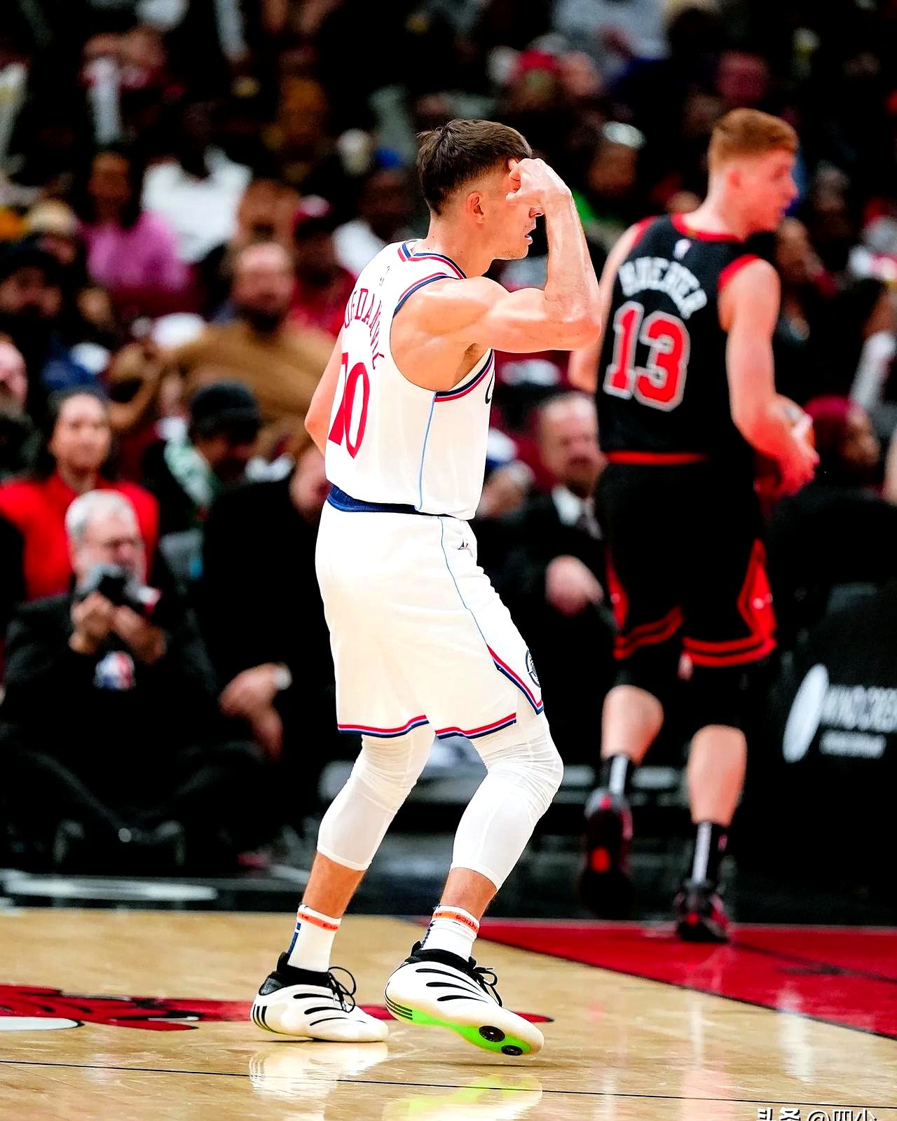 NBA季后赛倒计时，芝加哥公牛加时末段外线爆发，细节引发关注，更衣室稳定，团队化学反应显著的简单介绍